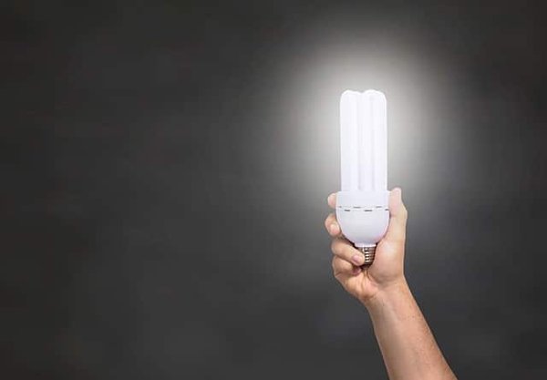 Quelle ampoule choisir pour éclairer votre salon avec élégance ?